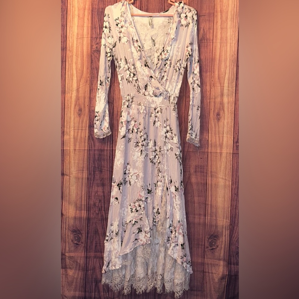 Daydreamer White and Gray Asymmetrical Ruffled Wrap Dress - Picture 8 of 8